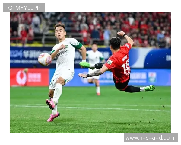 成都足球队在选拔赛中以90分稳居积分榜首位展现强劲实力 成都足球队在选拔赛中以90分稳居积分榜首位展现强劲实力