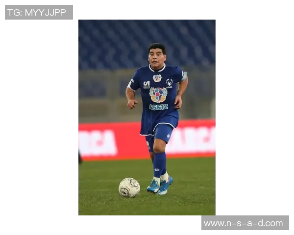 足球明星如何用真诚与热情回馈粉丝支持与热爱之情 足球明星如何用真诚与热情回馈粉丝支持与热爱之情