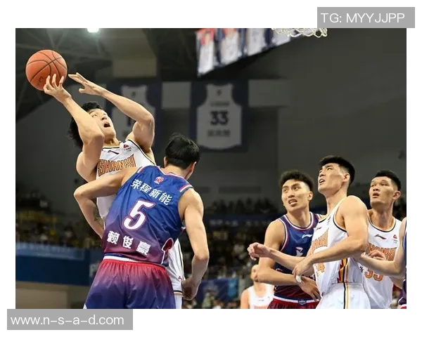 南京篮球队与武汉篮球队赛后分析实力对比与战术探讨